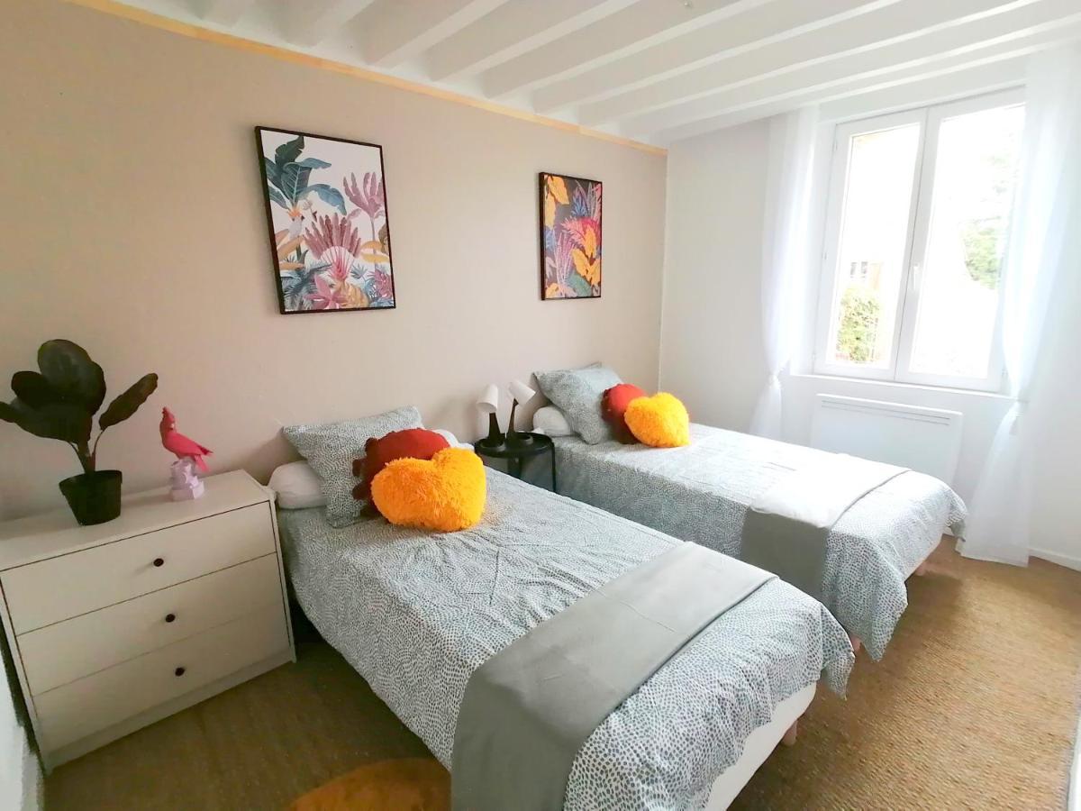 Le Cocoon D'Annabelle - Jolie Maison Avec Jeux Et Grand Jardin Pierrefitte-sur-Sauldre Luaran gambar