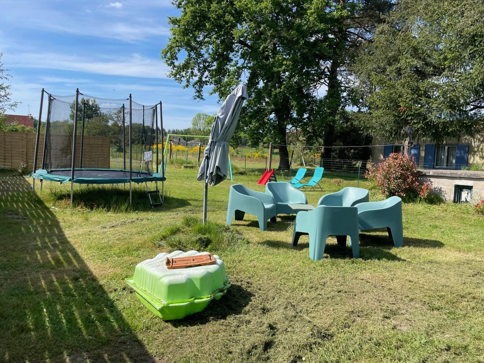 Le Cocoon D'Annabelle - Jolie Maison Avec Jeux Et Grand Jardin Pierrefitte-sur-Sauldre Luaran gambar